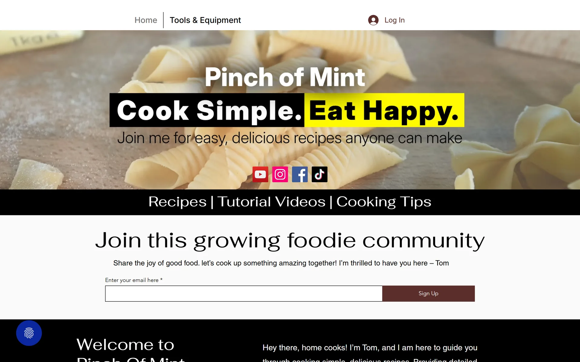 The old Pinch of Mint homepage: two menu items, a pasta hero image, a newsletter sign-up below.